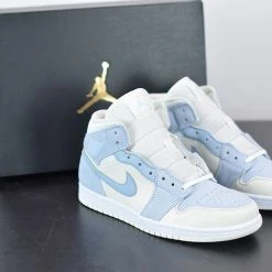 Fit Sporting Goods Shop 32 Fit Sporting Goods Air Jordan 1 Mid SE Light Blue White DA4666-100