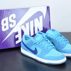 Fit Sporting Goods Nike SB Dunk Low Blue Fury/Deep Royal BQ6817-400