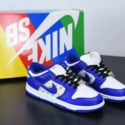 Fit Sporting Goods Supreme X Nike SB Dunk Low Stars White/Metallic Gold/Hyper Blue